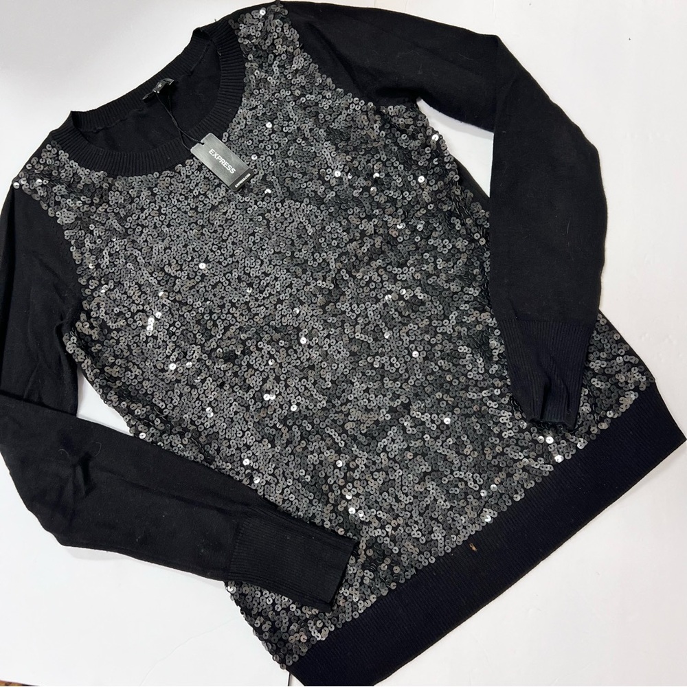 EXPRESS Black Sequins Sweater Size Medium Pullover NWT